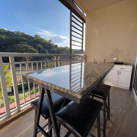 Bonel Condo At Pico De Loro Cutad 外观 照片