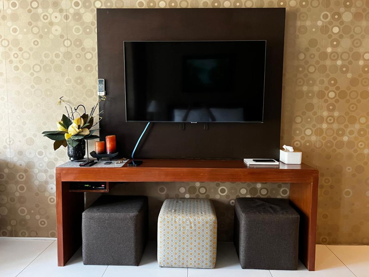 Bonel Condo At Pico De Loro Cutad 外观 照片